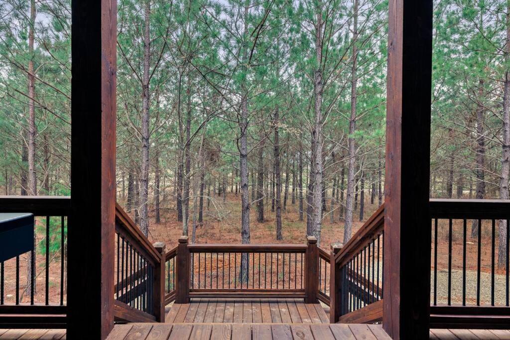 Lone Pine Lodge. Brand New! 2 Bedroom Luxury Cabin. 布罗肯鲍 外观 照片